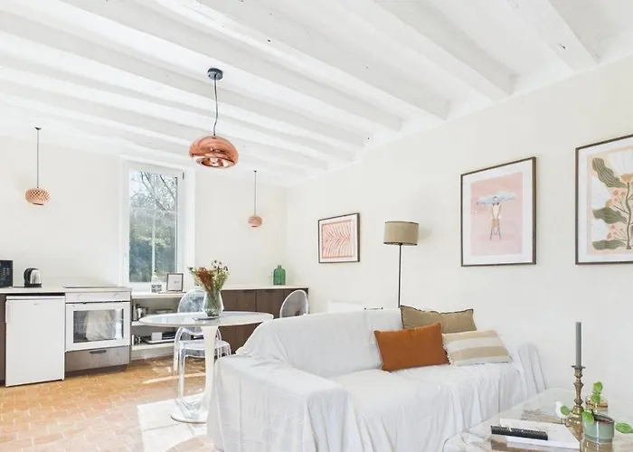 Atypiques - *** - & Balneo Saumur